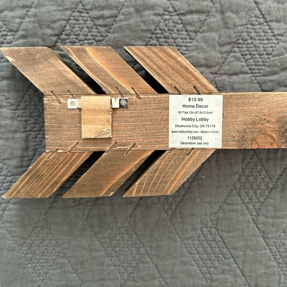 Wood arrow hanging wall or tabletop decor art - Picture 4 of 4